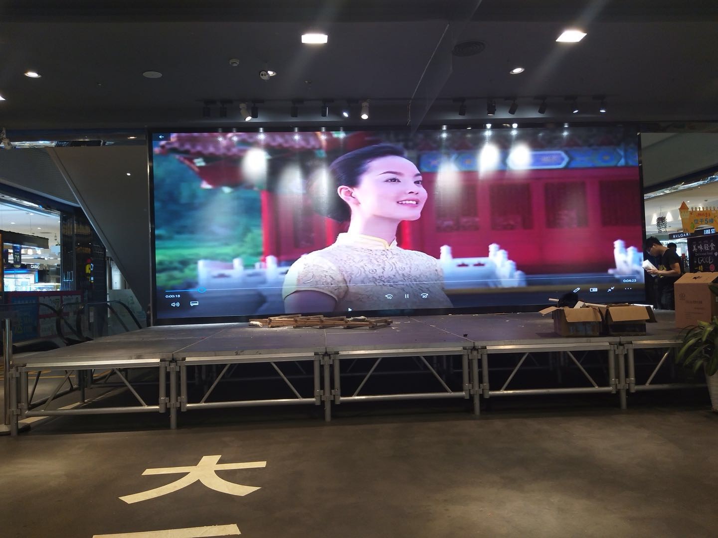 福州天虹商場   室內(nèi)P3全彩屏.jpg
